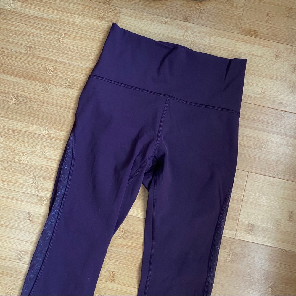 Lululemon crops size 4